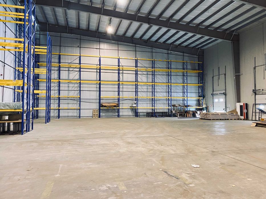 Depozite de închiriat - Spațiu comerial