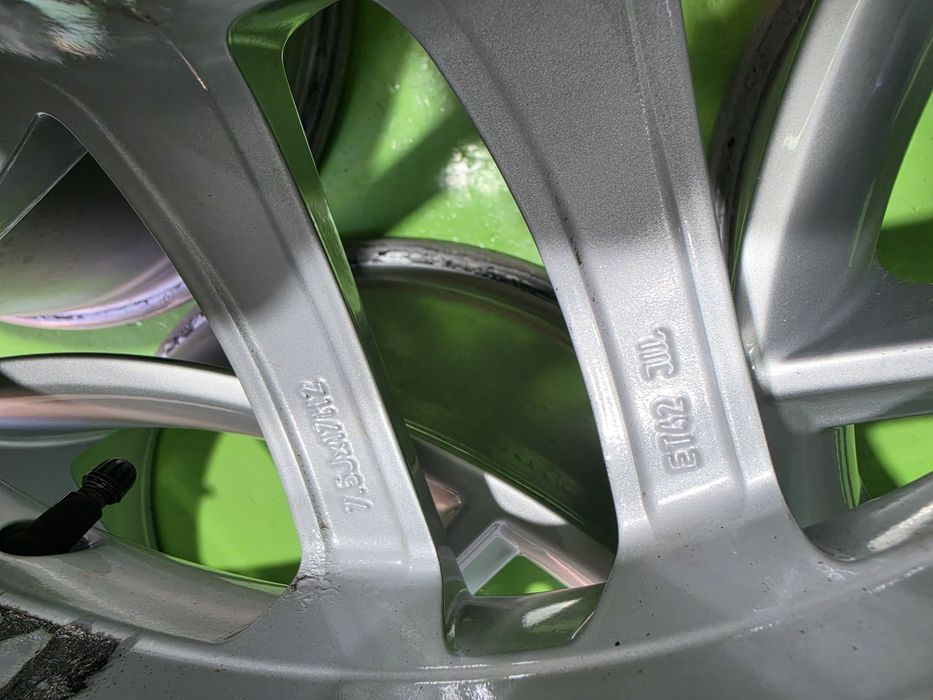17 5x112 Vw Passat Tiguan Touran Caddy Golf Skoda audi 5х112