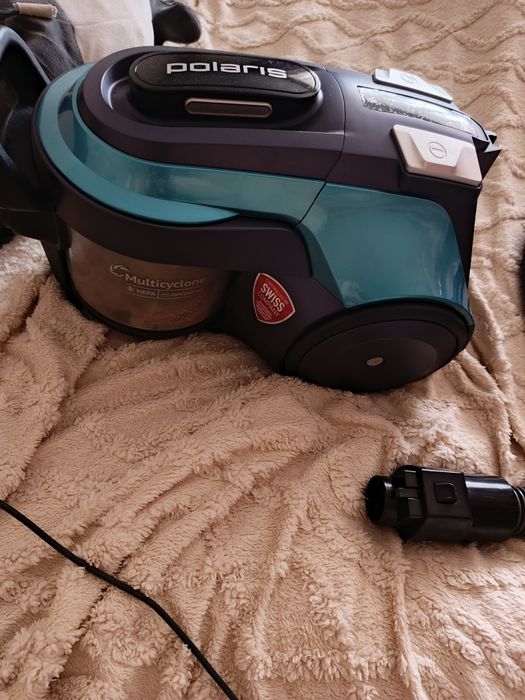 Пылесос мощный новый