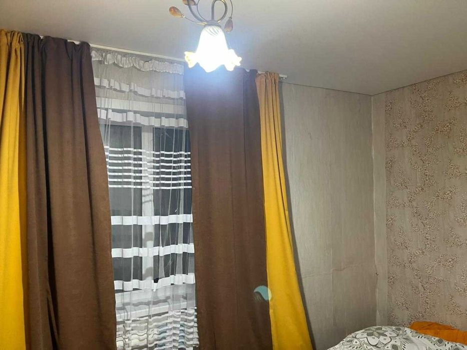 Продам просторный дом для большой семьи.