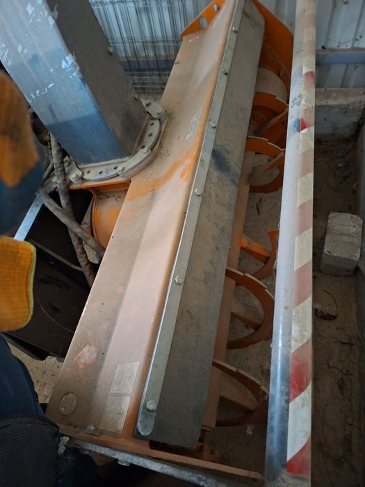 Deszăpezire mecanizata sau manuala