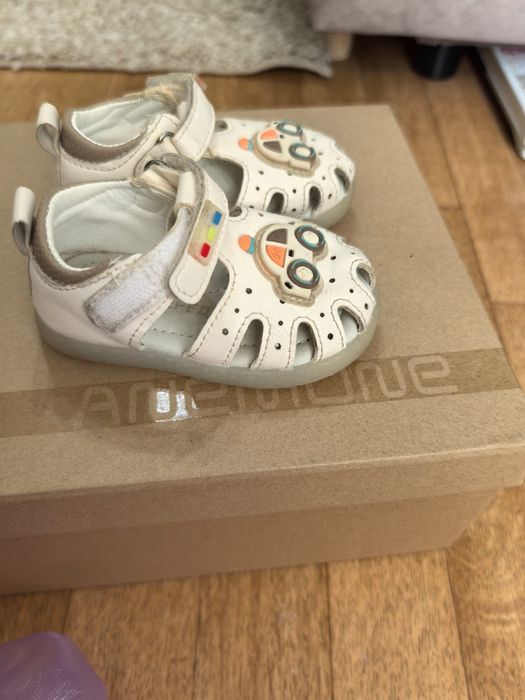 Сандалии детские как на мальчика, так и на девочку