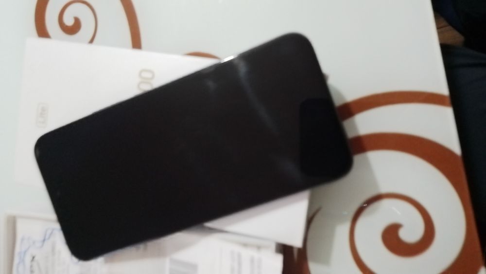 Honor 400 lite 5G 8GB RAM cu 256 garanție Altex