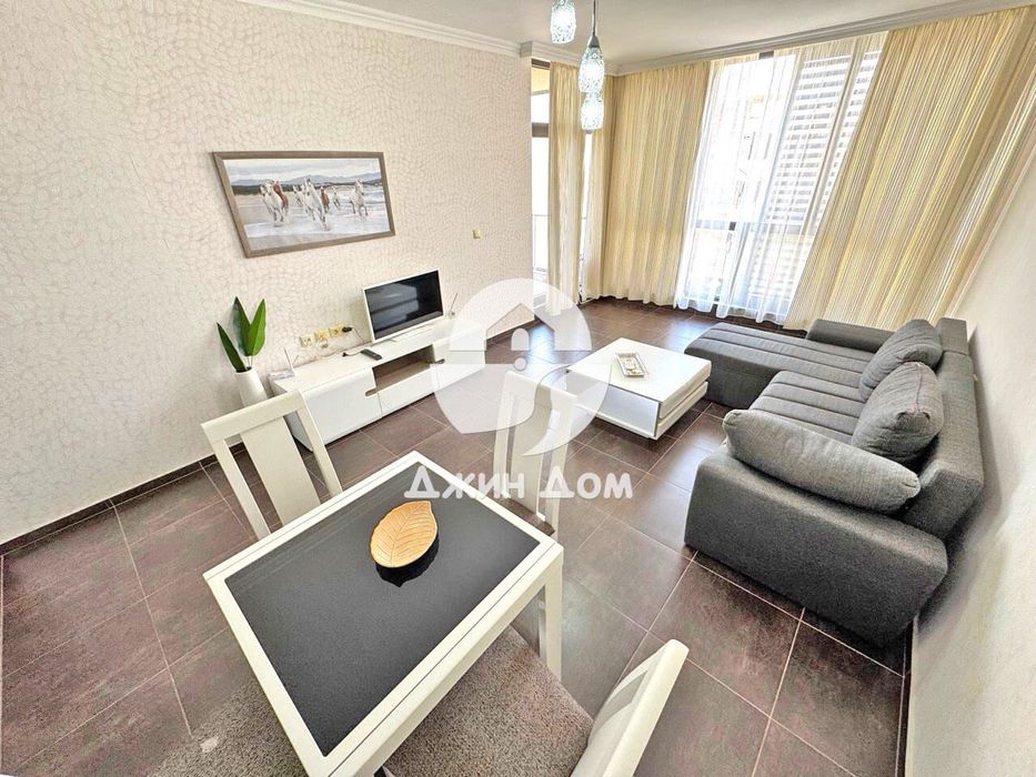 Продава се Двустаен апартамент в Свети Влас - 61 кв.м за 2214 €/кв.м - Снимка #2