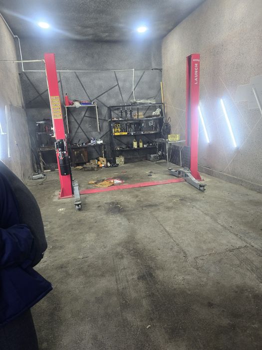 Afto serviz, Akfa servis bosh zdanya bor