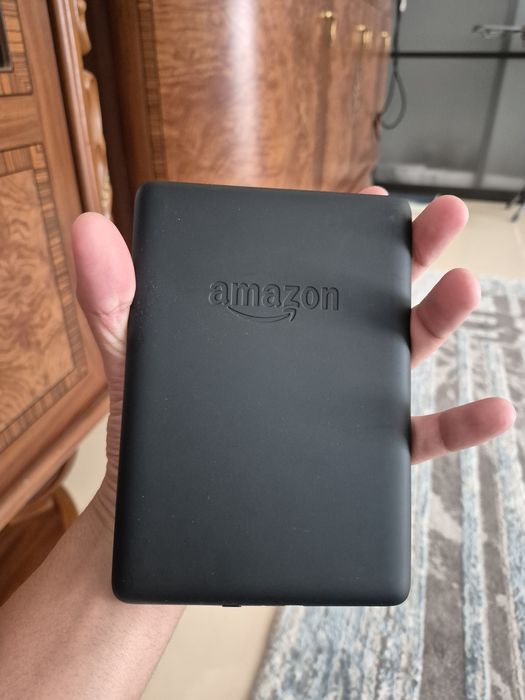 Kindle paperwhite 10. 8gb