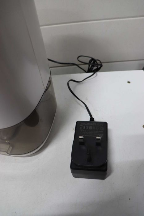 Влагоабсорбатор за дома, мини влагоабсорбатори, 1000 мл, 7 цвята LED