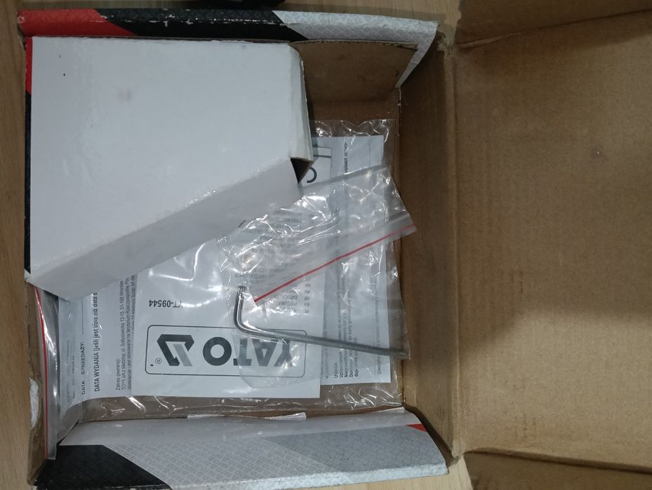 Vând pistol pneumatic YATO ( 1700 NM )