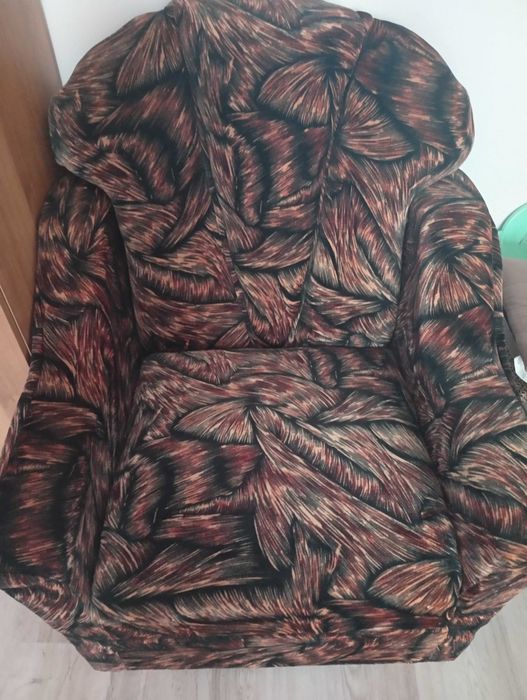 Vând ieftin fotolii noi