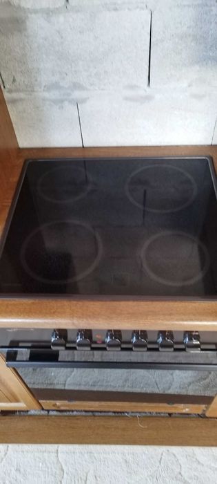 Кухня "Рустик" с електроуреди