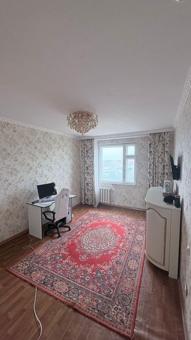 1 ком продается на Жана Орде