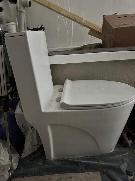 Унитаз в хорошем состоянии