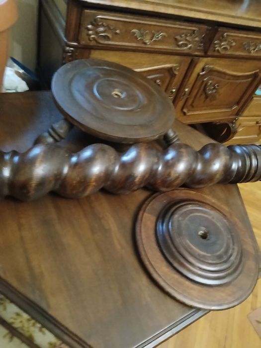 Etajera ( suport) din mahon