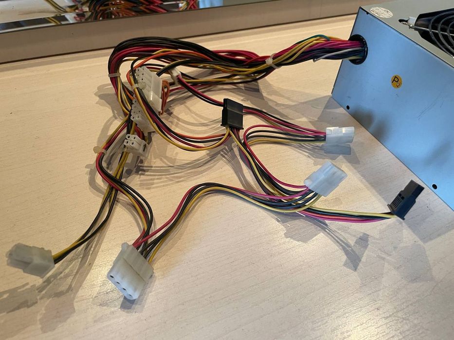 блок питания HuntKey 350 ватт