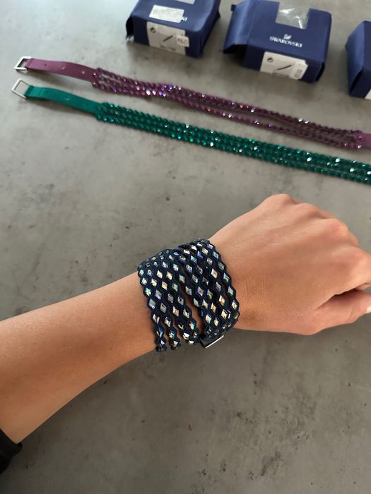 Гривни на Сваровски