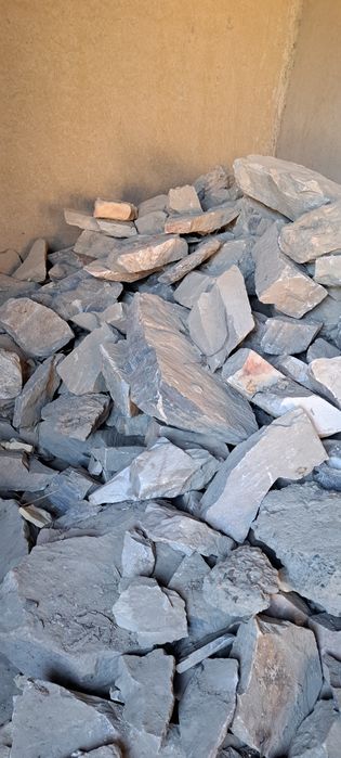 Тог тошлари  сотилади