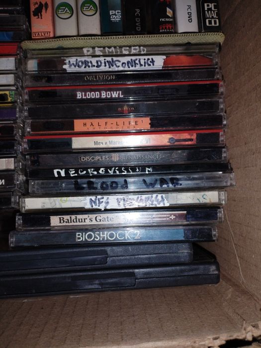 продам диски. музыка, игры, фильмы.