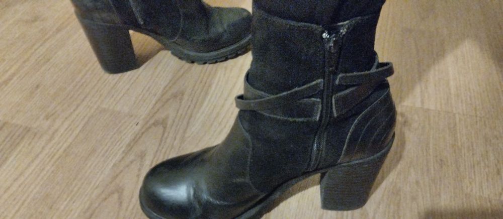 Продавам дамско кожено  яке и обувки