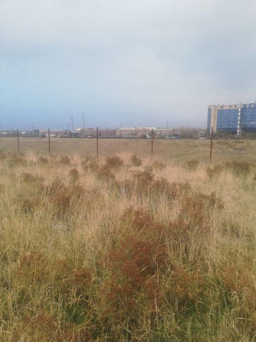 Продается участок на мкр Северо запад