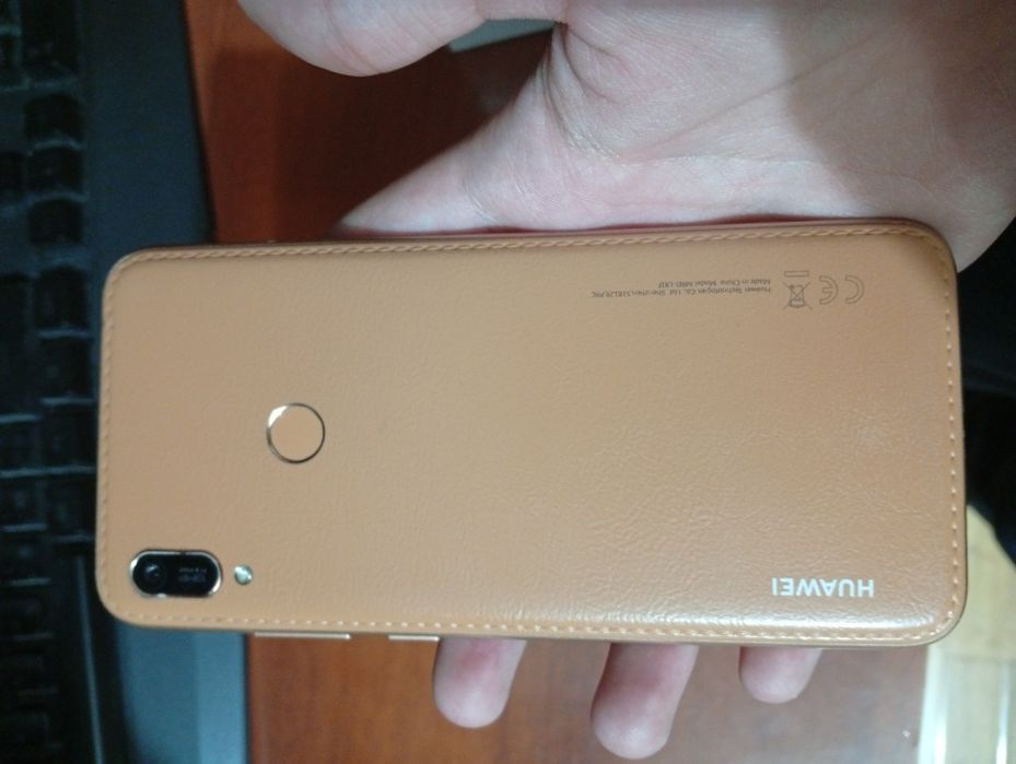 Huawei Y6 Срочно