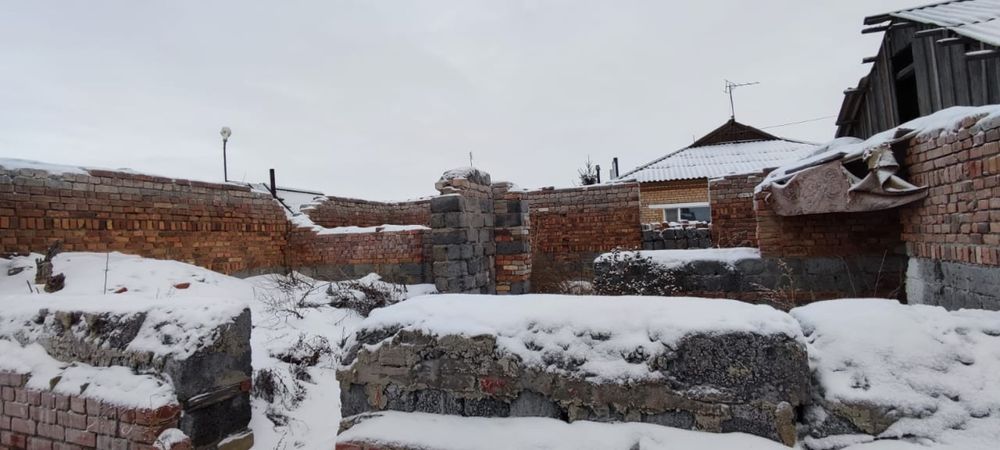 Продам участок ,землянку ,