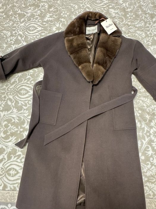 Норковые пальто.