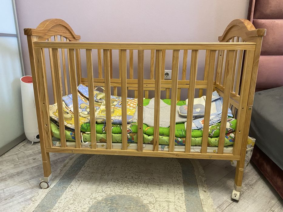 Продам детскую кровать (манеж)