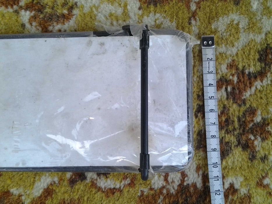 IKEA etajera sticla cu suport metalic***