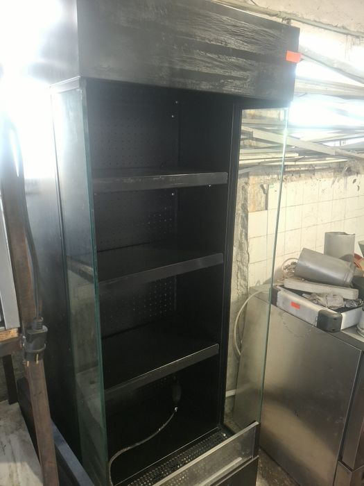 Хладилна витрина крайстенна отворена