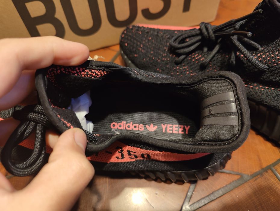 Adidas Yeezy Boost 350 V2 core black red