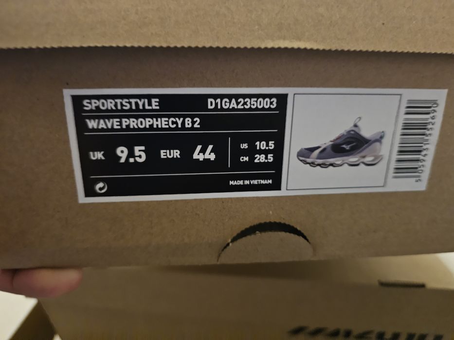 Adidasi sport MIZUNO wave prophecy B2 NOI