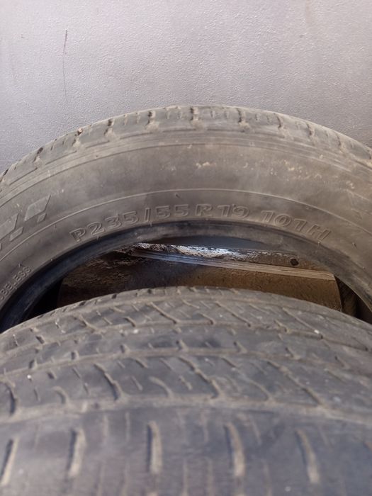 Авто шины на машине