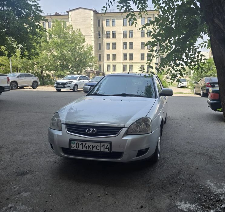 Продам Приору 2013 года