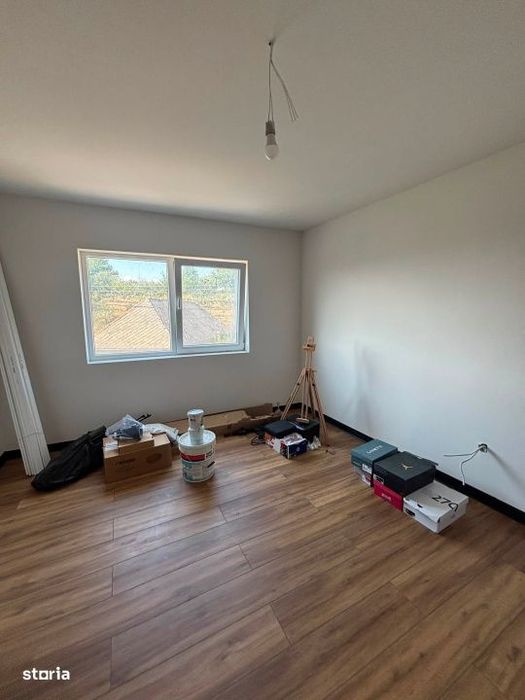 Casa D+P+M 7 camere, 313 mp utili,962 mp teren, Zona Ocolis