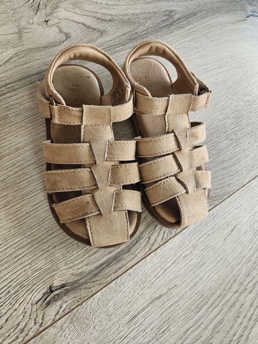 Reserved sandale piele 24/25