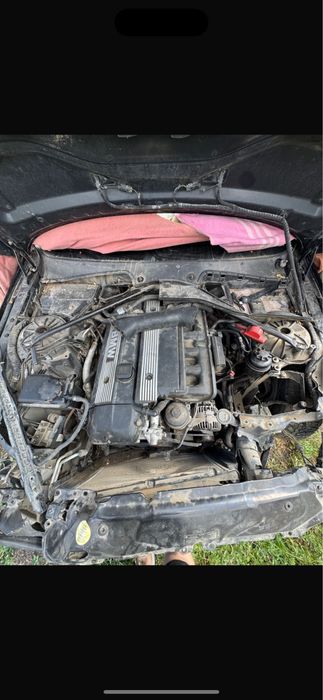 продам на запчасти бмв е60