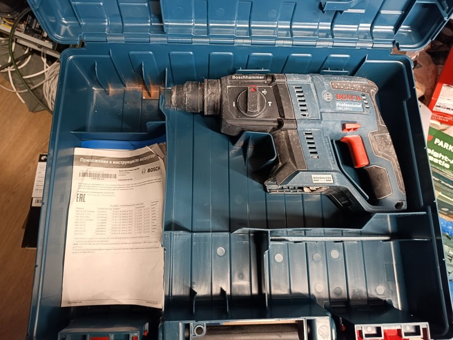 Перфоратор Bosch 18 v