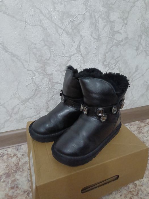 Угги детские на девочку , валенки