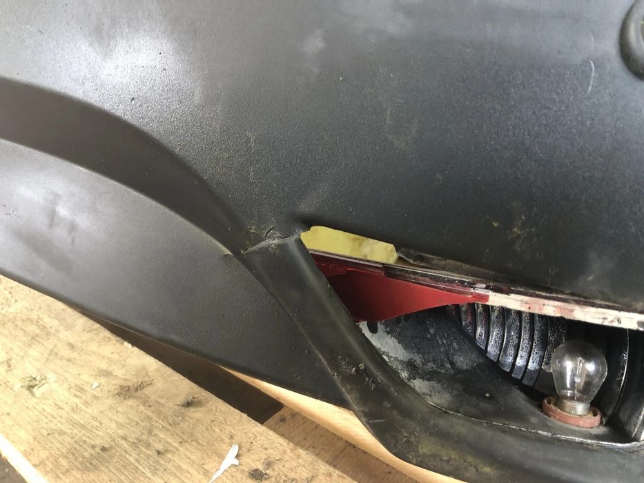 Bara spate Renault Scenic III 2011 cod 7701475582