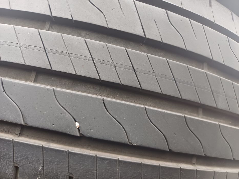 Гуми 235/50/19 Гудиар