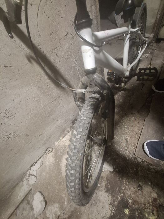 Vând 3 biciclete