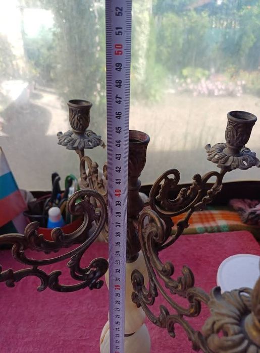 Стар Бароков свещник с оникс