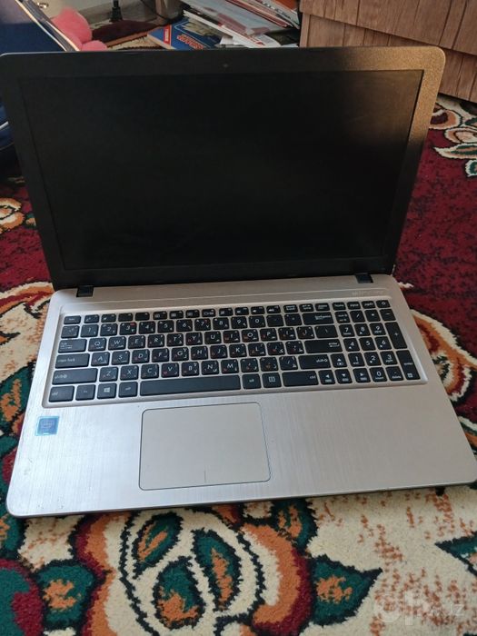 Asus intel celeron(R) 4/1tb