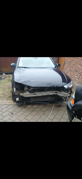 A4 quatrro 2016 196 cp  avariat