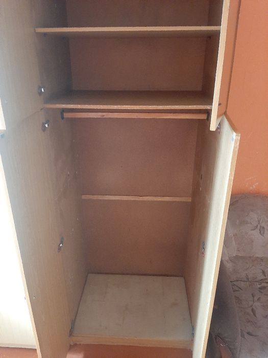 Продаю шкаф для белья 2 штуки