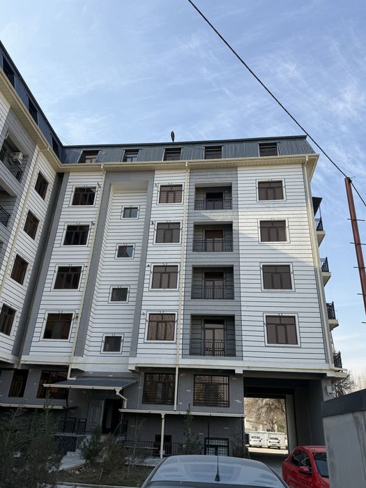 kvartira sotiladi 1 etaj