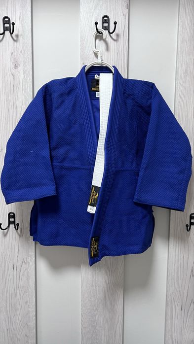 Продаю детское кимоно