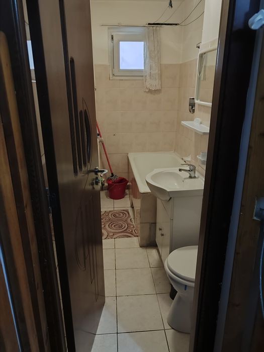 Închiriez ap.  2 camere - Str. Republicii