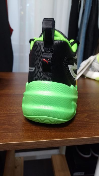 Adidasi Puma originali in cutie.