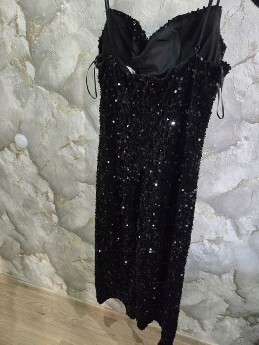 Рокля с пайети !НОВА! С/М размер